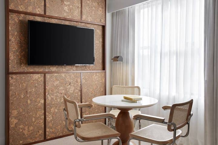 Room 14 of 50